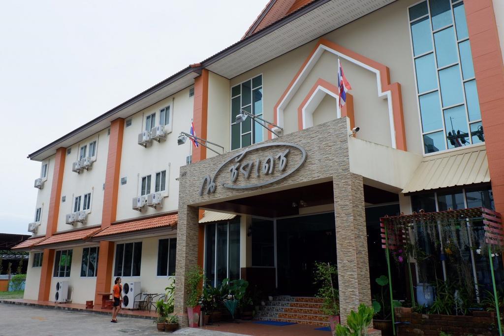 Na Chaidej Hotel Surat Thani Exteriér fotografie